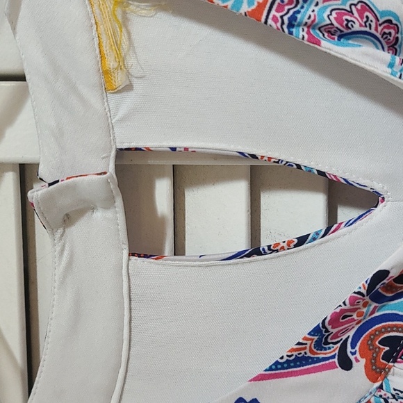 Ruby Rd Sundress, peep chest opening,EUC. handkerchief hem, Paisley print. - Picture 3 of 6